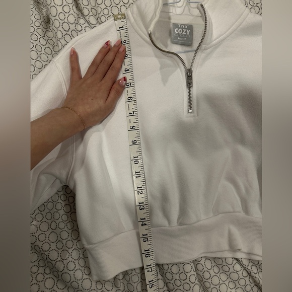 TNA COZY PERFECT CROPPED HALF ZIP SWEATSHIRT Size S - Picture 4 of 5